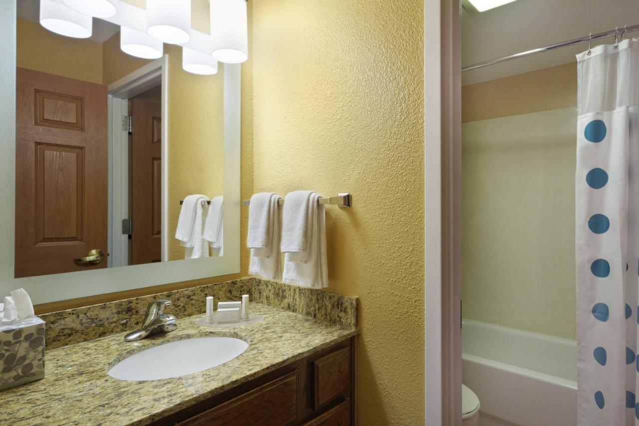 Mainstay Suites Tampa Moffitt-Usf Temple Terrace Exterior foto